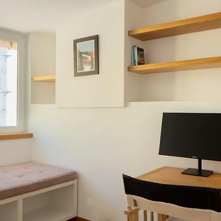 1bdr With Terrace And View By Lovelystay Apartment