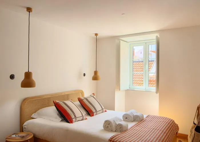 1bdr With Terrace And View By Lovelystay