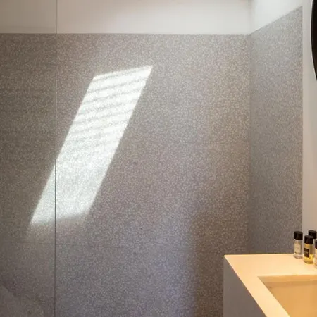 1bdr With Terrace And View By Lovelystay *